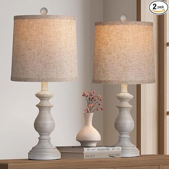 traditional farmhouse lamps pair
